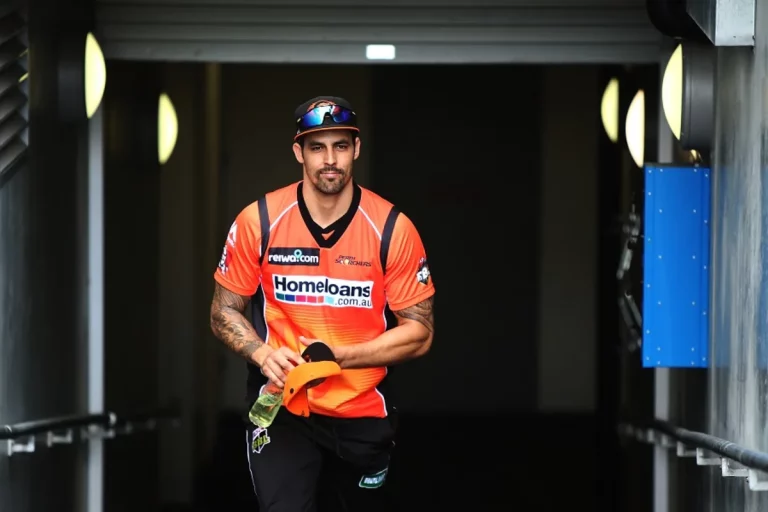 Mitchell Johnson, Hobart Hurricanes vs Perth Scorchers, Women's Big Bas League 2016-17